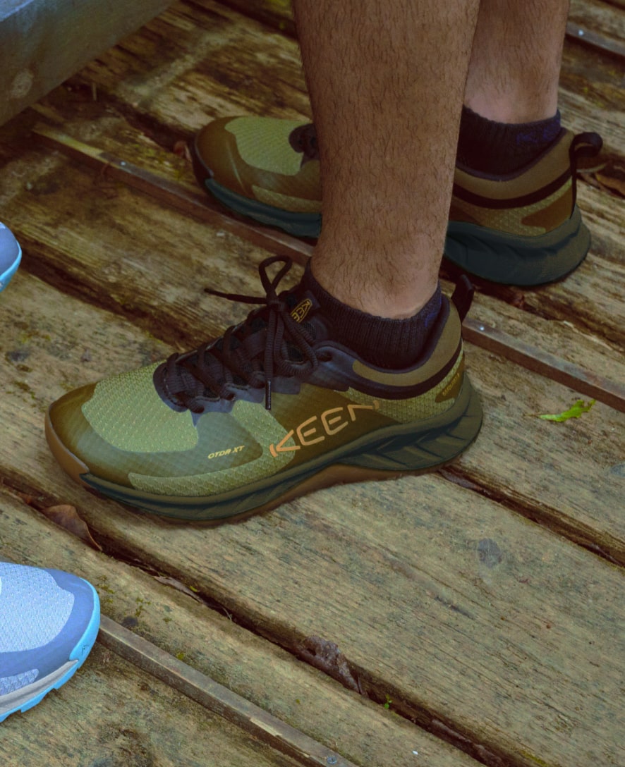 Men's Versacore Waterproof Shoe  |  Bronze Green/Black - Image 8